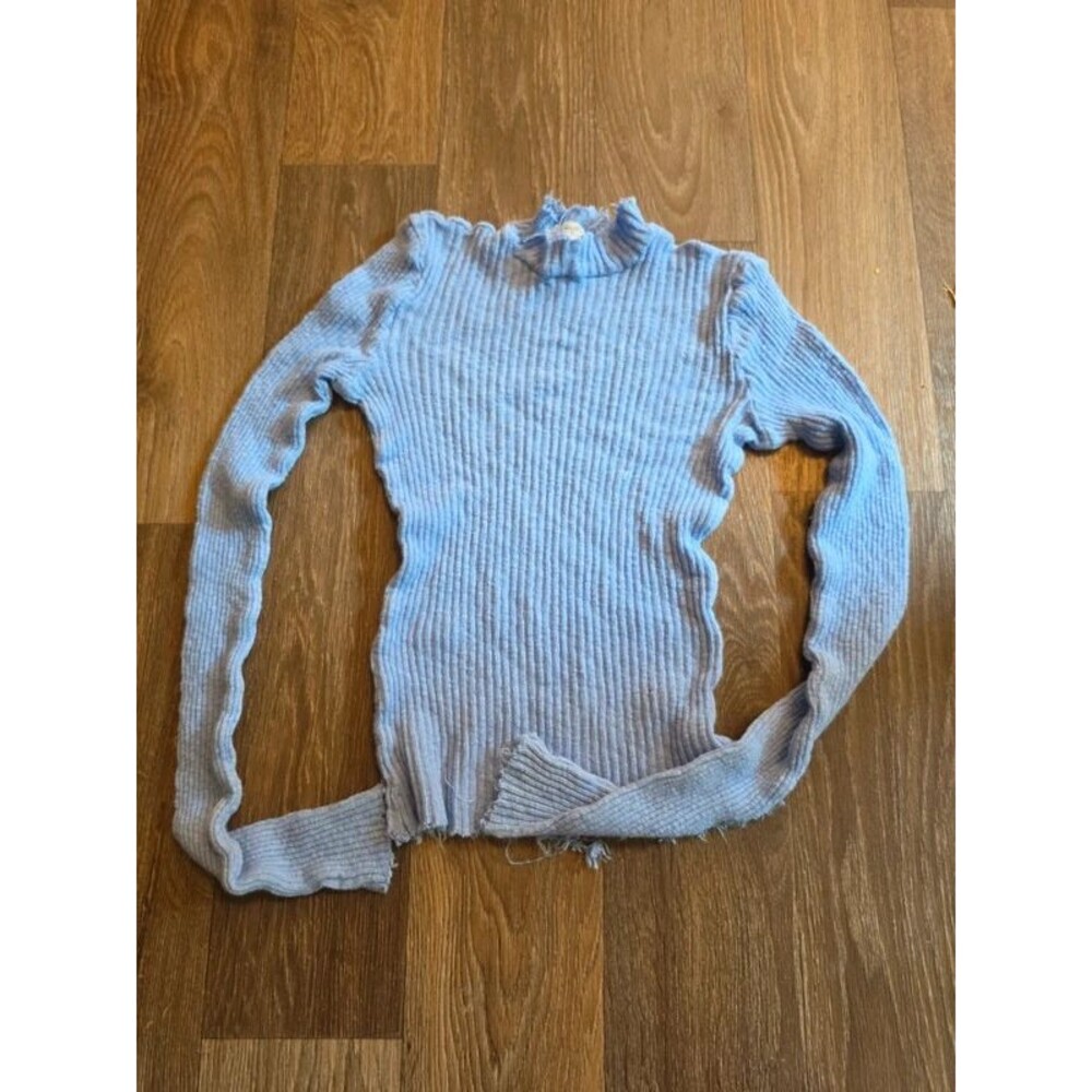 Truly Madly Deeply Size Small Blue Ribbed Distressed Mock Neck Long Sleeve Top
